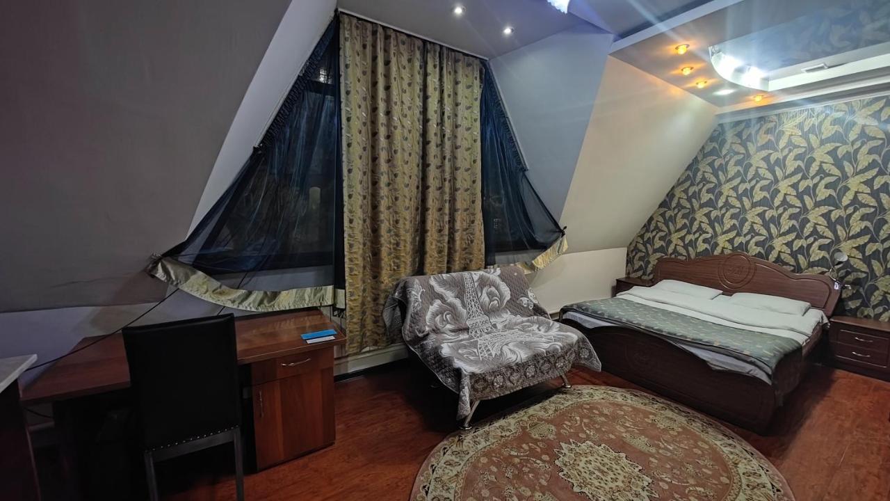 Bishkek Villa Hotel Zewnętrze zdjęcie
