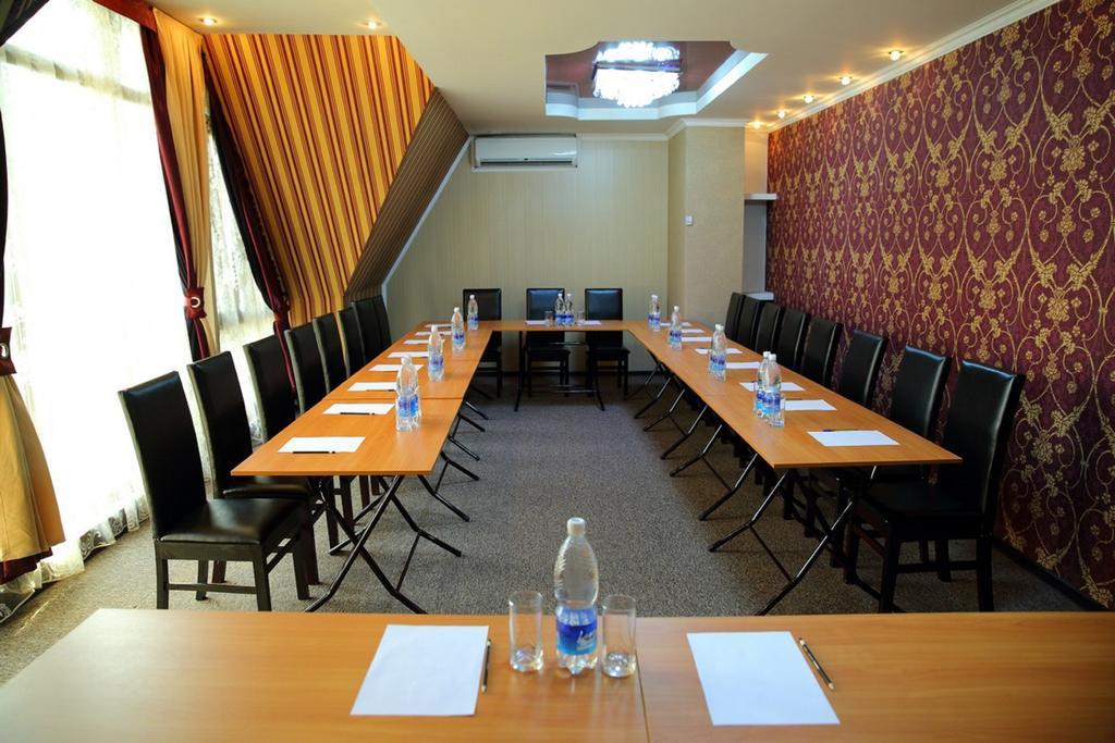 Bishkek Villa Hotel Zewnętrze zdjęcie