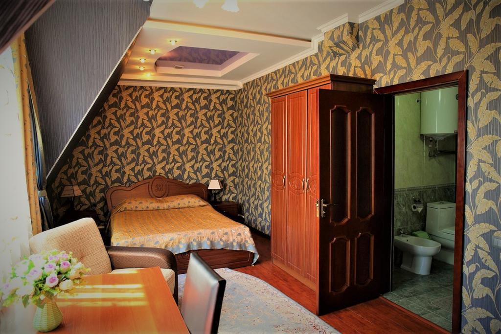 Bishkek Villa Hotel Zewnętrze zdjęcie